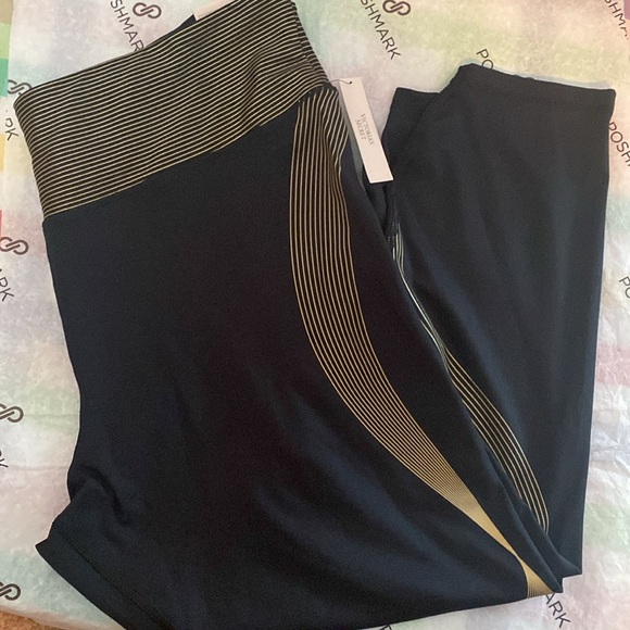 Victorias Secret leggings - Picture 4 of 6